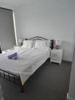 Box Hill Centre整租高层景观81m2 2房2卫一个免费停车位 - Ferienwohnung