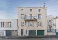 La Grande Maison Clermont - Appartements centre ville - Bed and Breakfast