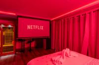 LE COCON- Jacuzzi & Sauna privés By SweetDreams - B&B Le Cannet