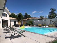 charmante maison pour des vacances idéales - B&B Le Barp