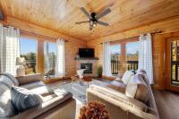 Indoor Pool Cabin, Theater, Near Douglas Lake - B&B Sevierville