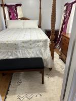 Fall River Stay Stylish 2BR Urban Haven Suite - Bed and Breakfast Fall River