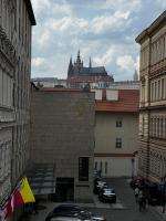 DOMIRA Four Reasons apartment - B&B Praga