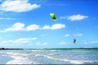 Modern beach stay, comfort steps from Luquillo beach, private jacuzzi - Chambres d’hôtes Luquillo