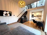Bright and Modern Loft Retreat - B&B Kehl