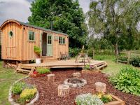 Luxury Shepherds Hut - B&B Stonehouse