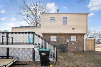 Charming Retreat with Pool Table in Chesterfield! - B&B Chesterfield