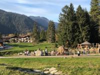 Ferienwohnung Farchanter Alm mit Schlafzimmer, Wohnzimmer und Schlafnische - Ferienwohnung Farchant