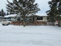 2 bedroom next to Golf Course - Bed and Breakfast Nipawin