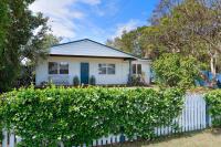 Number Five Beach House - B&B