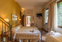 Suite with Jacuzzi and Garden Access