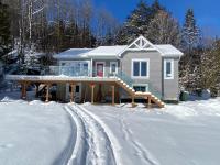 Nature, hot tub and relaxation at its best! - B&B Val-des-Monts