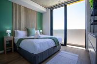 Eighty2 on M Luxury Ocean View Apartment - Bed and Breakfast Kaapstad