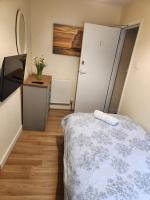 Large 5 bed town-centre home close to the beach, sleeps 9 - B&B Aberystwyth