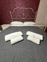 Standard Double Room with Shared Bathroom