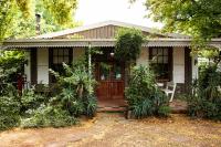 Farm Stays at Acorn Cottages - B&B