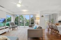 Windbourne Unit 6 101 The Esplanade Golden Beach - B&B