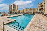 Walk to Beach and Pier Myrtle Beach Getaway with Deck - B&B