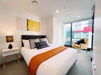 Romantic 2Bed & 2Bath - Near Skytower & Two Blocks from Waterfront - Ferienwohnung Auckland