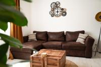 bright modern, near center and 10 min from beaches - B&B