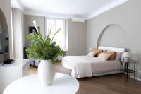 Queen Room with Balcony