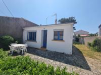 Maison deux chambres avec jardin à 100m de l'océan - B&B Les Sables-d'Olonne