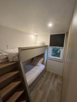 Bungalow with sea view and 80 m2 terrace - B&B