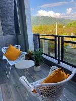 Orange Homestay - B&B Meinong