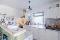 Kékbazalt Vendégház - B&B