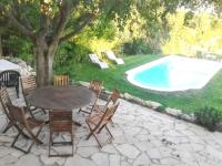 Maison charmante avec piscine privée à Orthoux-Sérignac-Quilhan - B&B