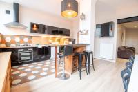 Standard Double Room with Shared Bathroom