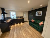 Willow Barn - Nantwich, with Hot Tub - B&B Wybunbury