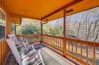 8 Mi to Chattooga River Pet-Friendly Mtn Cabin - B&B Clayton