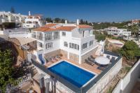 Villa James Heart of Village Ocean Views Pool - B&B Carvoeiro
