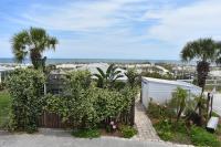 Cottage Four DIRECT OCEANFRONT Romantic Cottage Best Beach - Walk to Restaurants - Downtown only 5 Miles - Chambres d'hôtes Saint Augustine Beach
