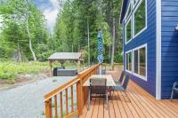Timbers Edge | Quaint Oasis ~ Hot Tub ~ EV Charger - B&B Packwood