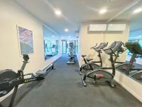 Incredible Park & SkyTower View - Free Parking & AC - B&B Auckland