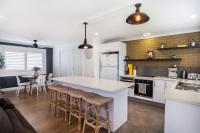Trifecta House - B&B