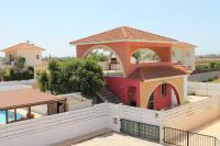 Wealthystays 3BR Terrace BBQ Villa with pool - B&B Liopétri