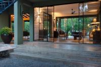 Neem Tree House - B&B Kirinda