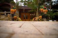 The Roots House - B&B