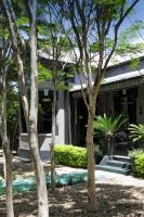 The Black House - B&B Robertson