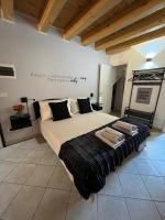 Adria Art Apartments 2 - Chambres d’hôtes