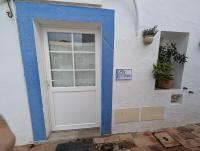 One-Bedroom Apartment (3 Adults)