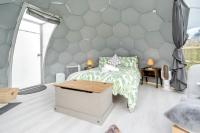 Deerstone Glamping- Pendle Hill dome - B&B Earby