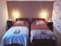Chambre Lits Jumeaux avec Salle de Bains Privative