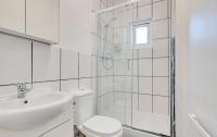 Serviced Apartment London great for contractors 2 mins from train station and near Tottenham Stadium - Chambres d'hôtes Londres