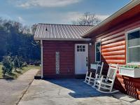 Swinging SMores - B&B Sevierville