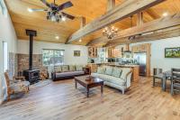 Cozy Pine Mountain Club Cabin w/ Large Deck - B&B Pine Mountain Club
