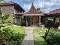 Saka Homestay Boutique & Cafe - B&B Borobudur